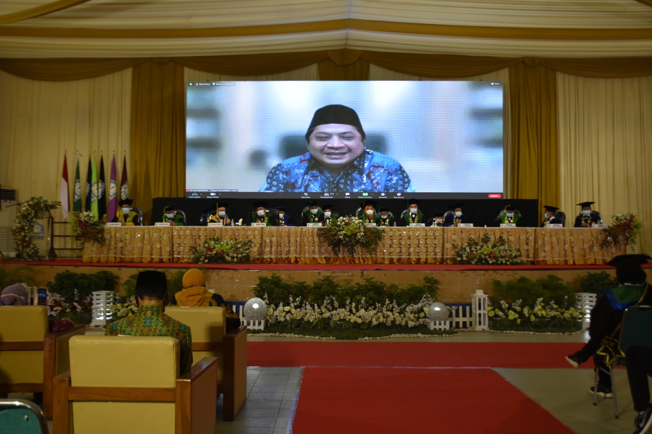 Wisuda 2021 Dan Launching S3 Studi Islam IAIN Kediri: Dirjen Pendis Sampaikan Apresiasi