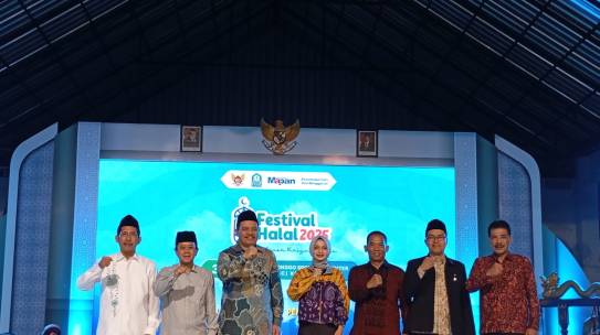 PERESMIAN OMAH HALAL: WUJUD KOLABORASI IAIN KEDIRI DAN PEMKOT KEDIRI PADA FESTIVAL HALAL 2025